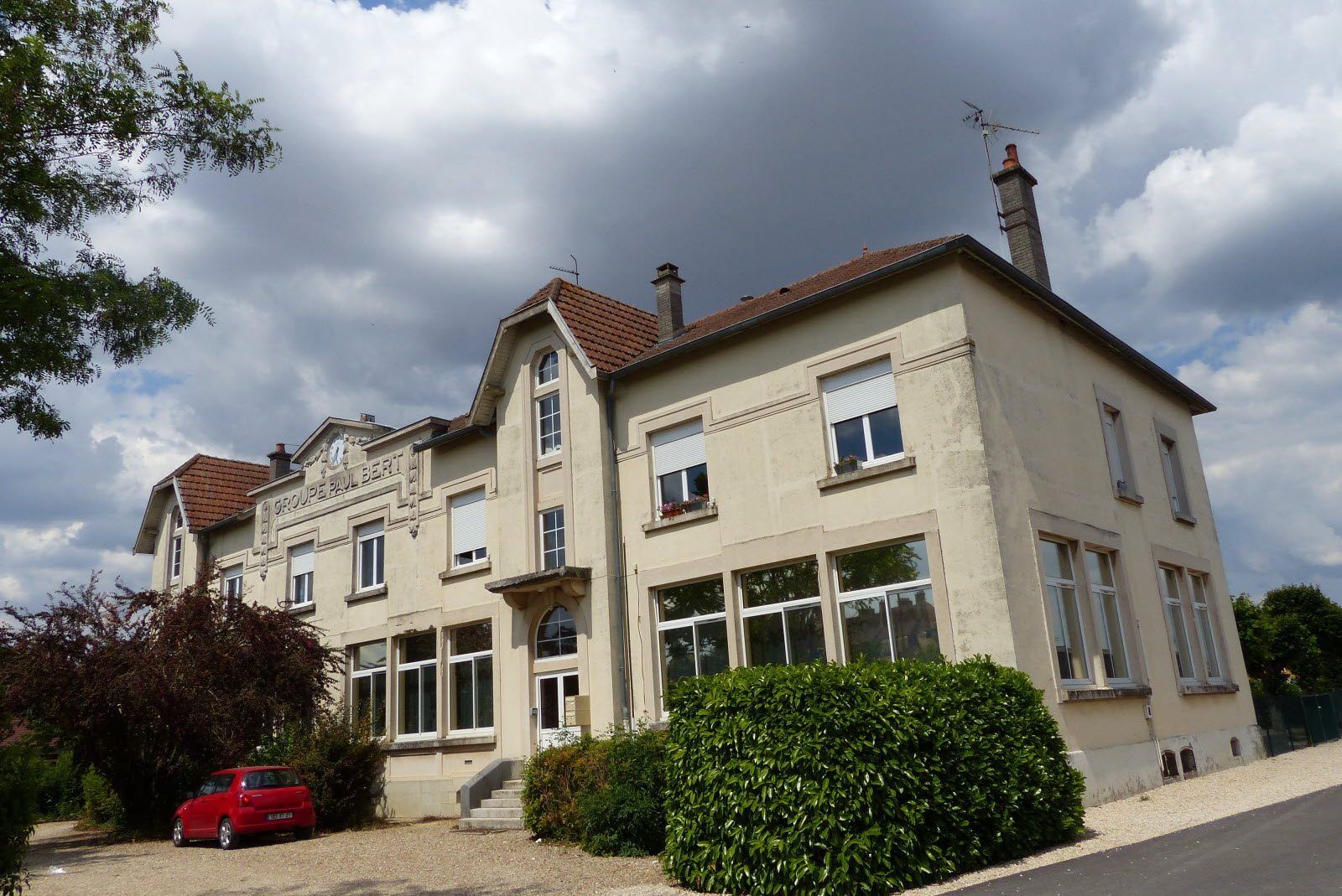 groupe-scolaire-paul-bert-ville-de-genlis