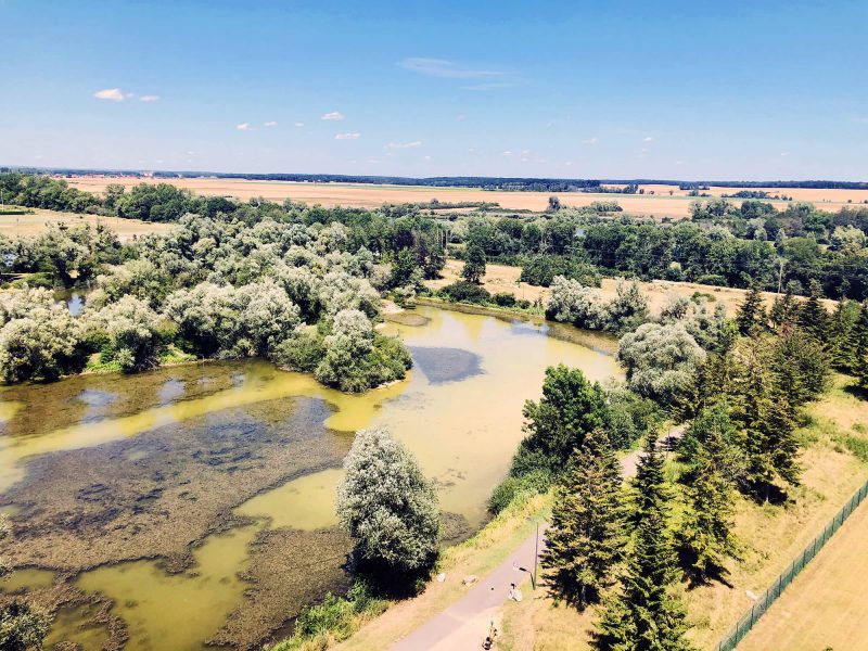 GENLIS-lac-vue-aerienne